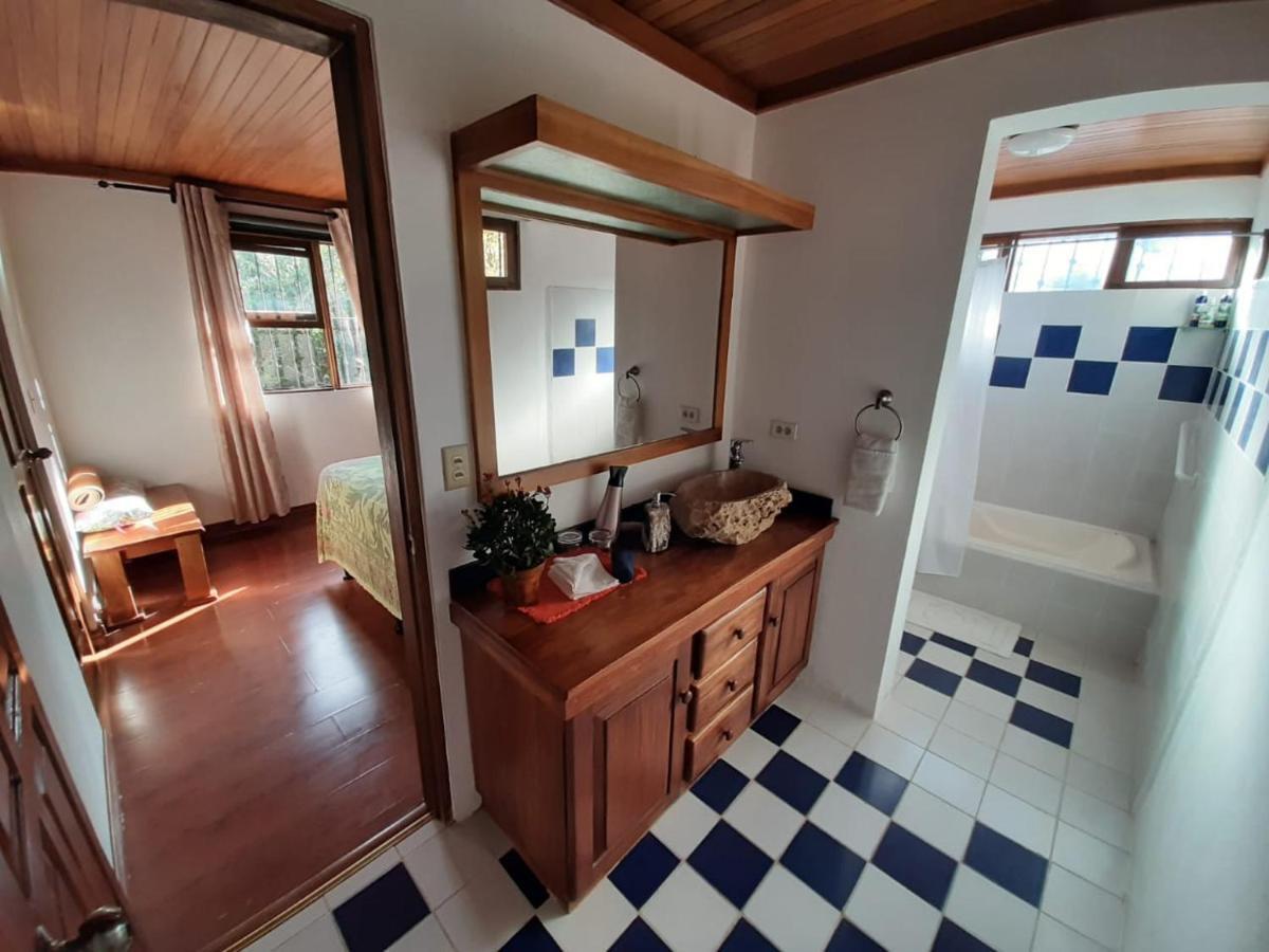 Luna Inn B&B Ciudad Cariari 外观 照片
